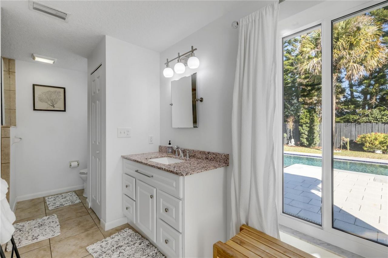 905 N Peninsula Avenue, New Smyrna Beach, FL 32169 Photo