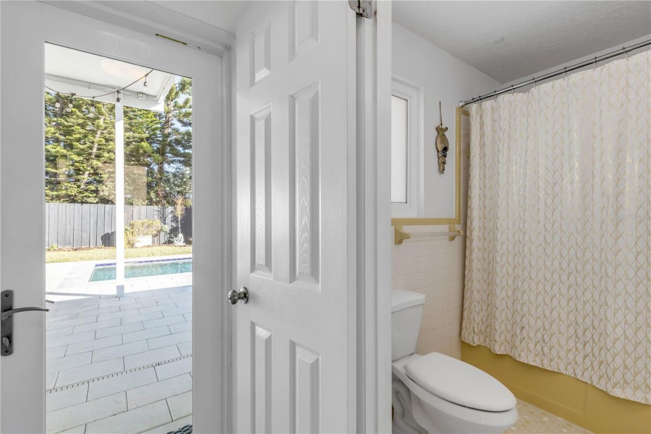 905 N Peninsula Avenue, New Smyrna Beach, FL 32169 Photo