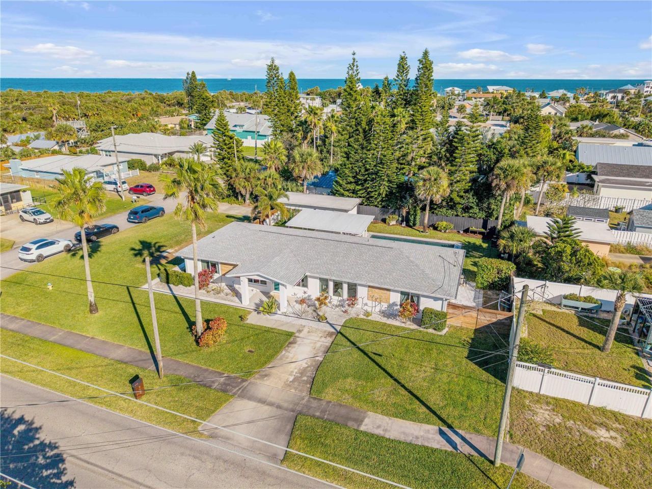 905 N Peninsula Avenue, New Smyrna Beach, FL 32169 Photo