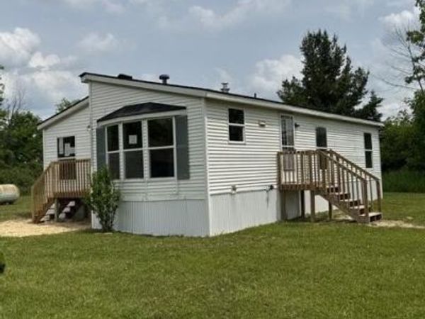 26506 E Baseline Highway, Charlotte, MI 48813