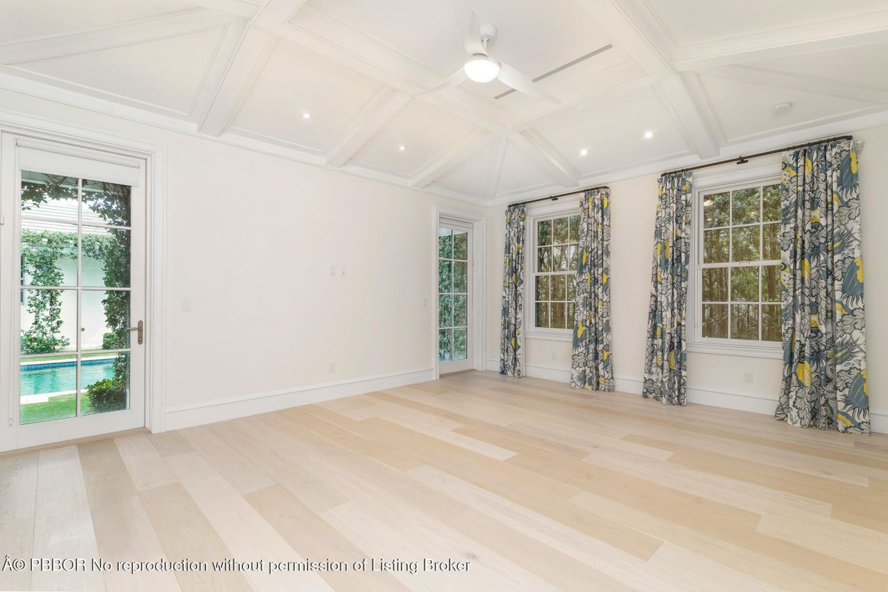 216 Sandpiper Drive, Palm Beach, FL 33480 Photo