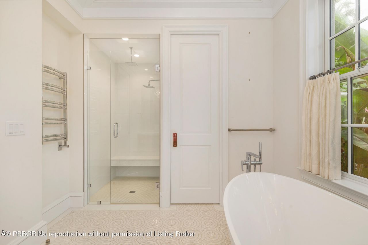 216 Sandpiper Drive, Palm Beach, FL 33480 Photo