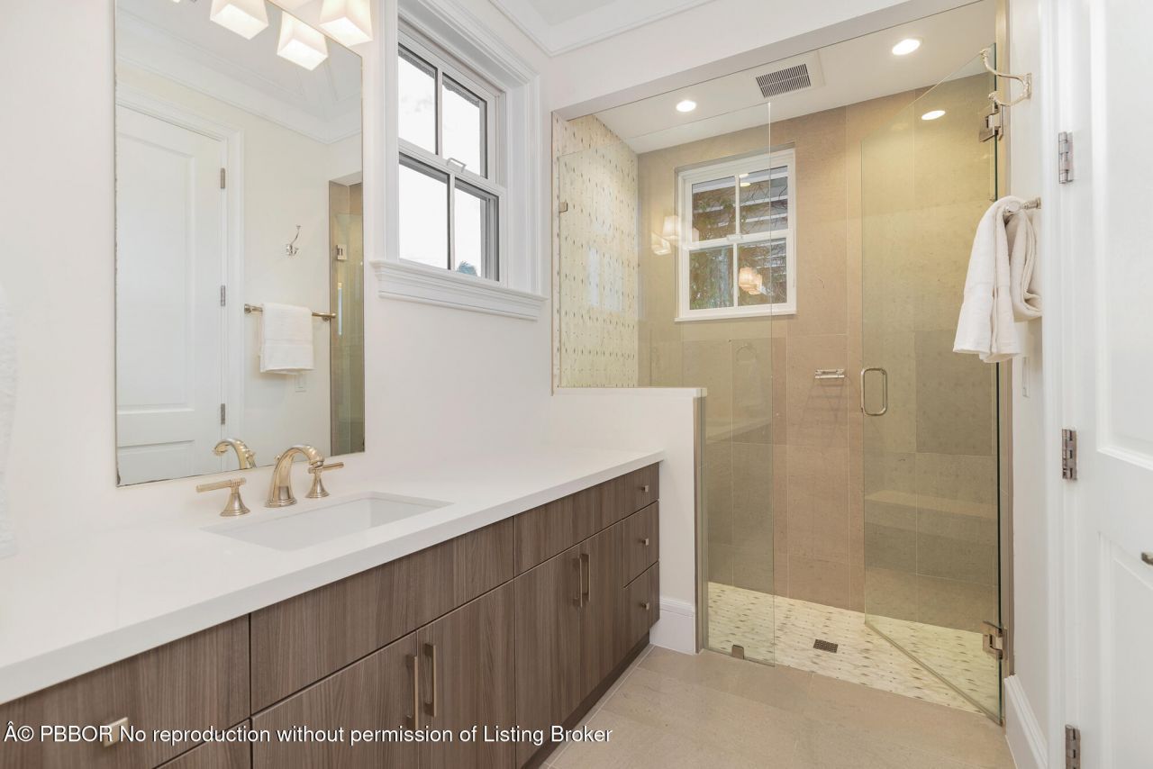 216 Sandpiper Drive, Palm Beach, FL 33480 Photo