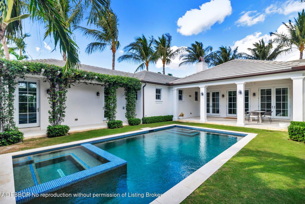 216 Sandpiper Drive, Palm Beach, FL 33480 Photo