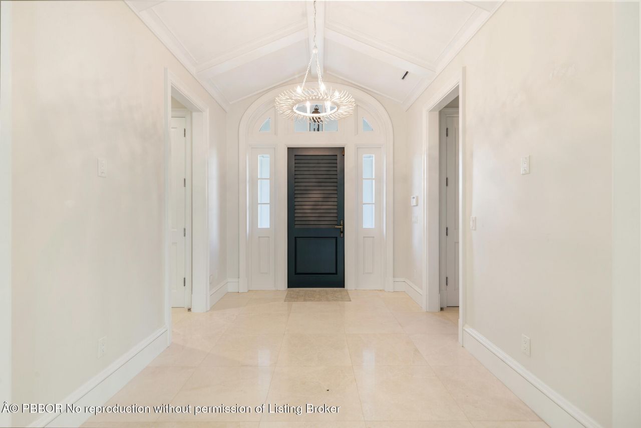 216 Sandpiper Drive, Palm Beach, FL 33480 Photo