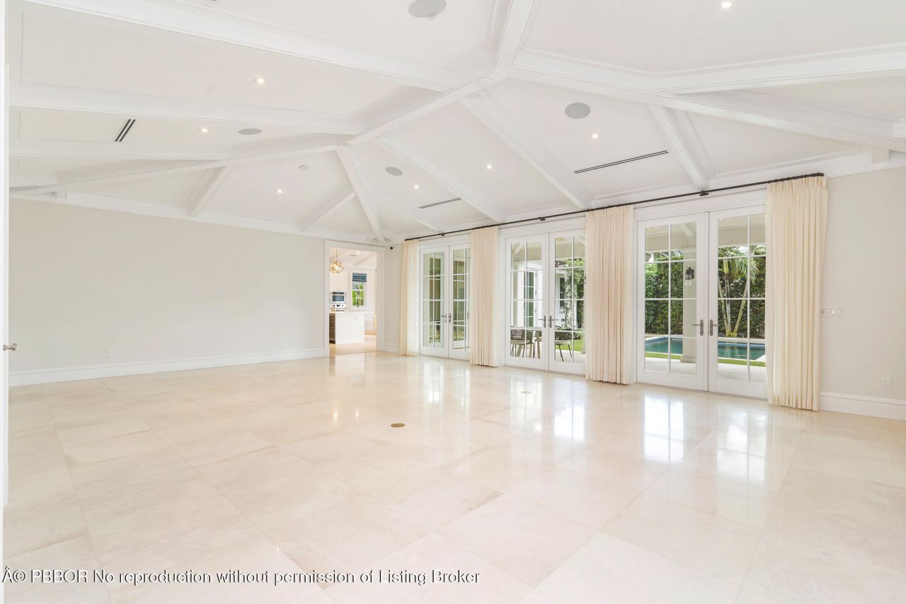 216 Sandpiper Drive, Palm Beach, FL 33480 Photo