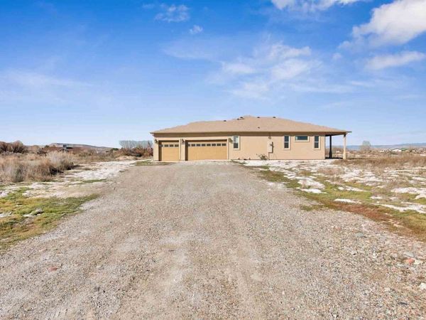 1305 Raymond Court, Loma, CO 81524