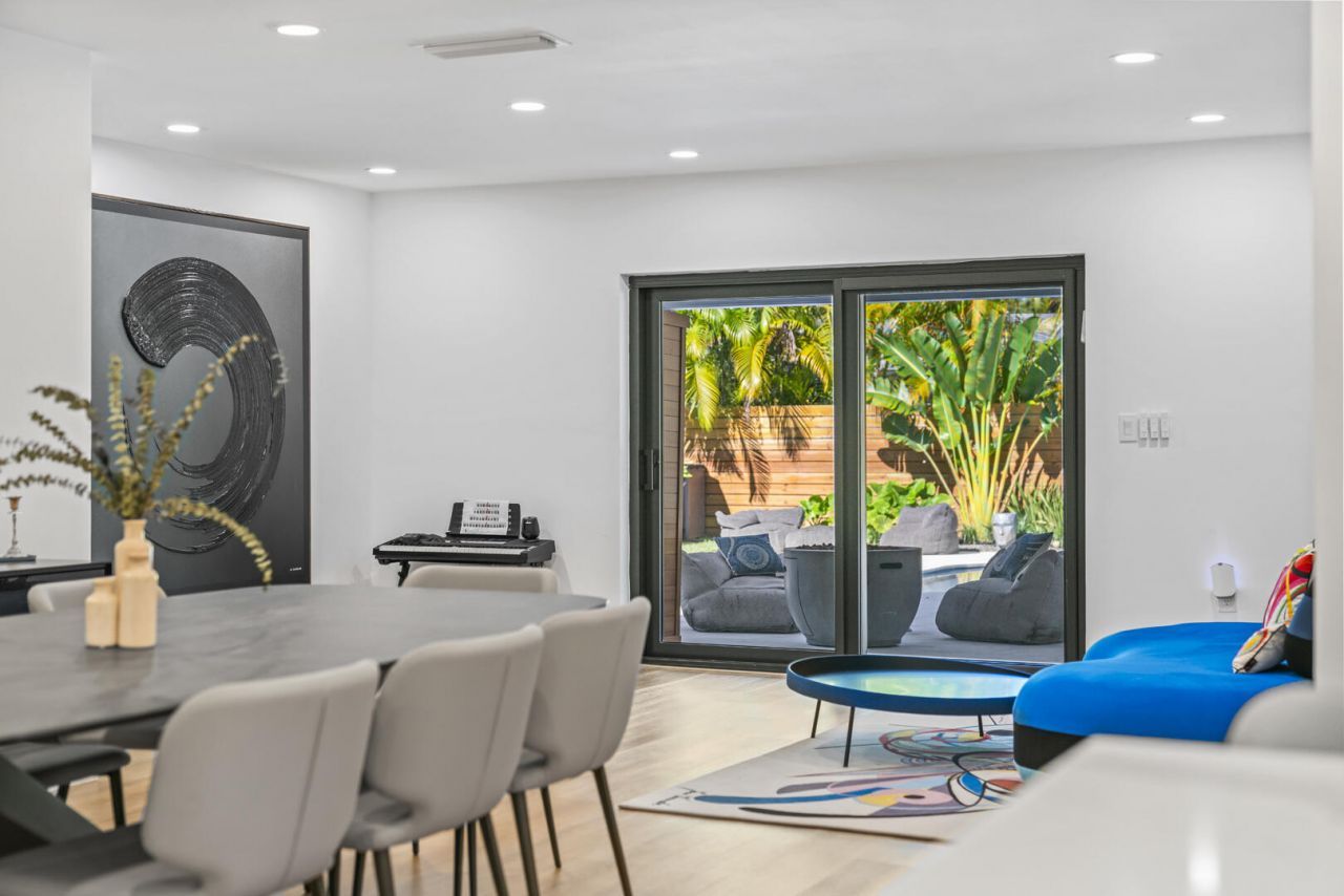 2451 NE 199th Street, Miami, FL 33180 Photo