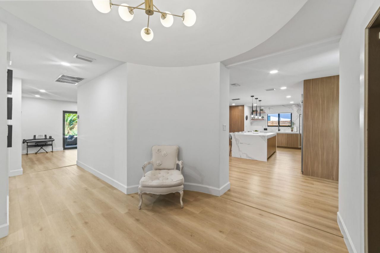 2451 NE 199th Street, Miami, FL 33180 Photo