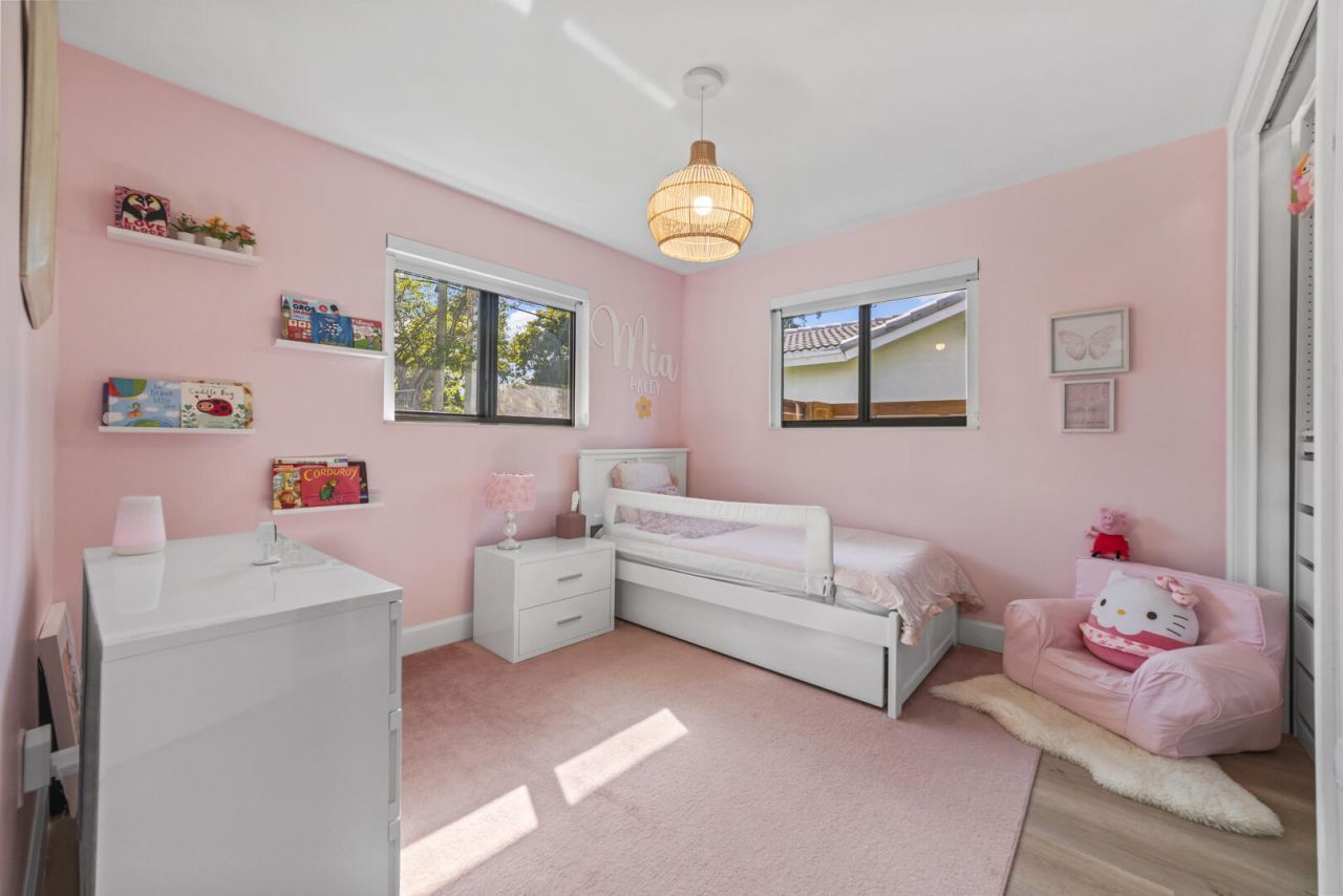 2451 NE 199th Street, Miami, FL 33180 Photo