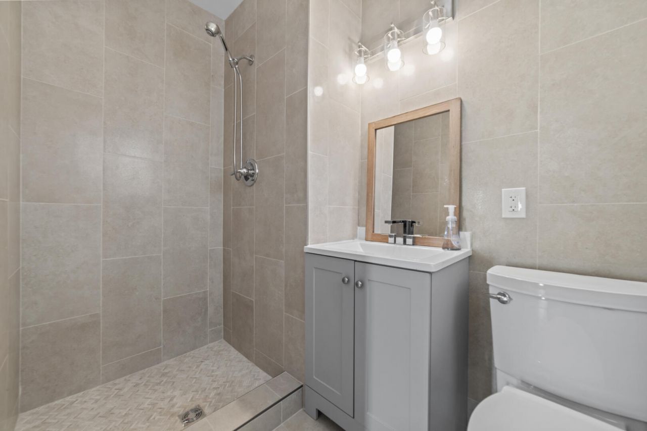 2451 NE 199th Street, Miami, FL 33180 Photo