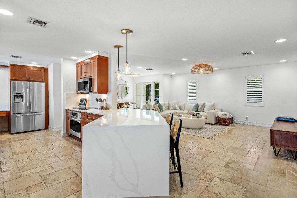 150 Periwinkle Drive, Hypoluxo, FL 33462 Photo