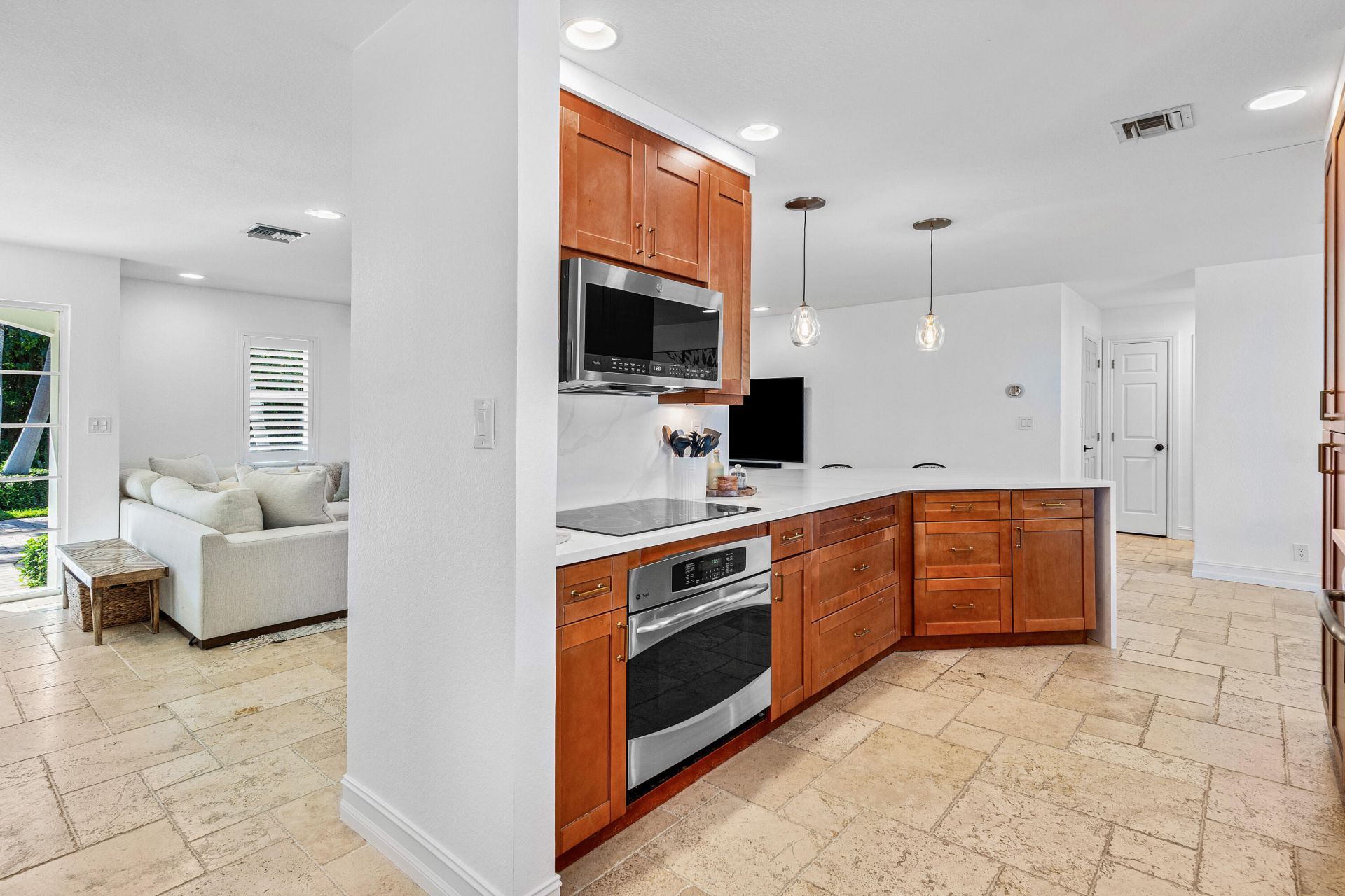 150 Periwinkle Drive, Hypoluxo, FL 33462 Photo