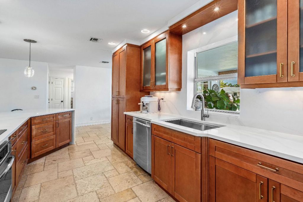 150 Periwinkle Drive, Hypoluxo, FL 33462 Photo