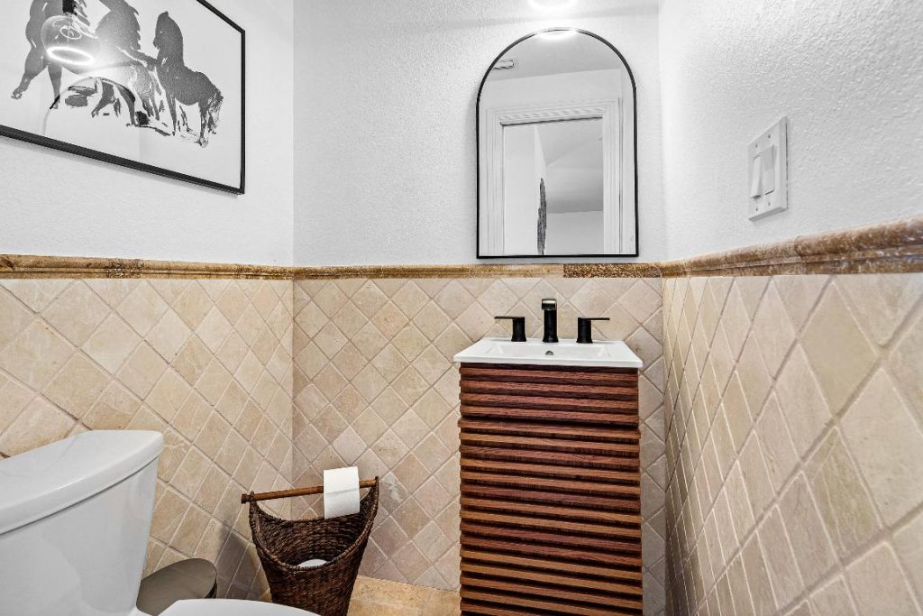 150 Periwinkle Drive, Hypoluxo, FL 33462 Photo