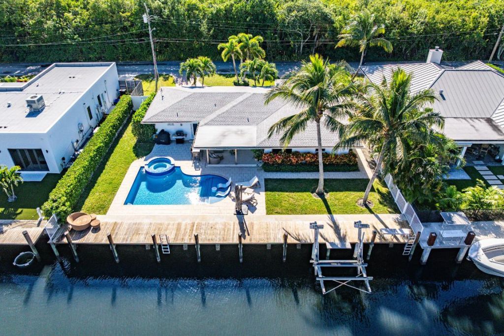 150 Periwinkle Drive, Hypoluxo, FL 33462 Photo