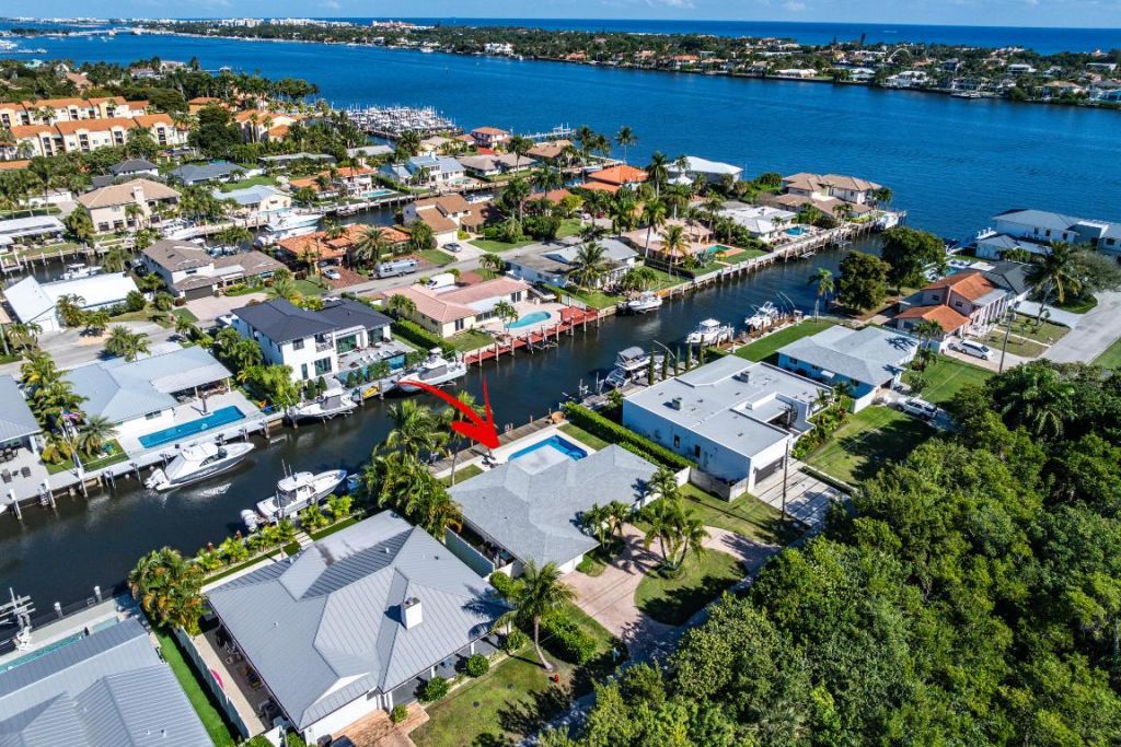 150 Periwinkle Drive, Hypoluxo, FL 33462 Photo