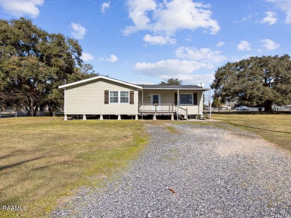 4305 Vida Shaw Road, New Iberia, LA 70563