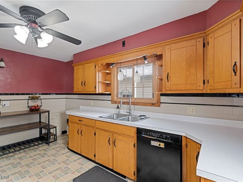 497 Gates Street, Doylestown, OH 44230 Photo 10