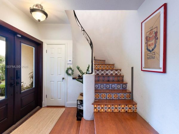 360 SW 28th Rd, Miami, FL 33129