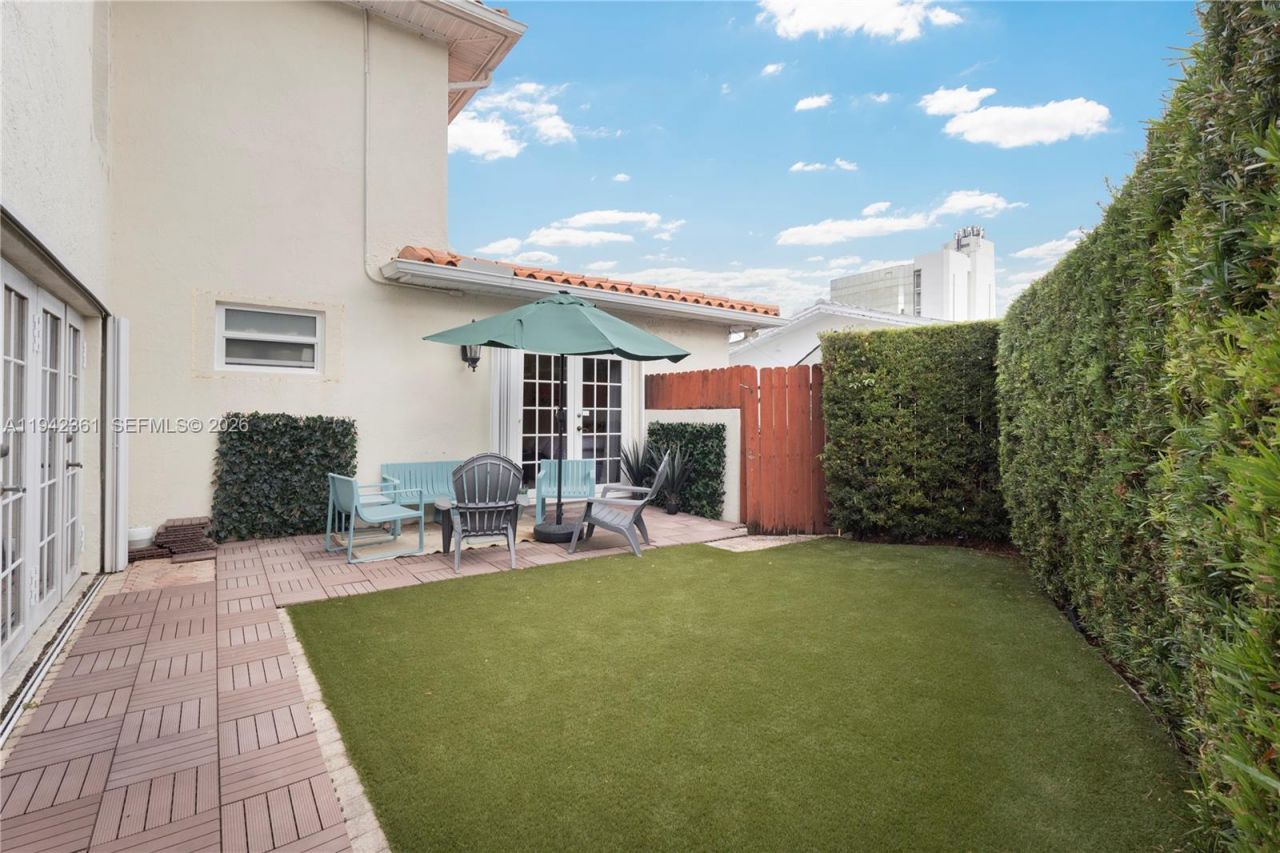 360 SW 28th Rd, Miami, FL 33129 Photo