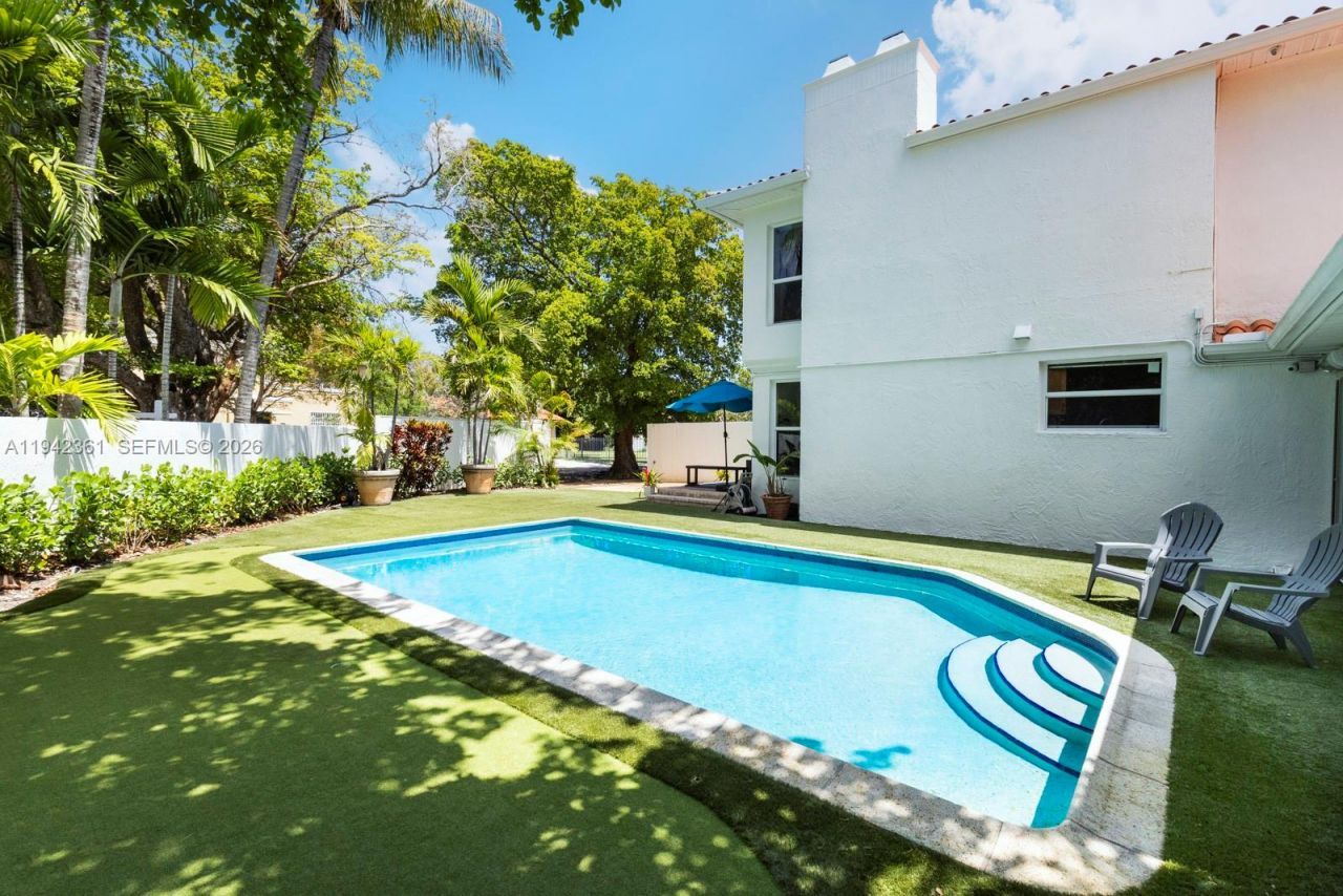 360 SW 28th Rd, Miami, FL 33129 Photo