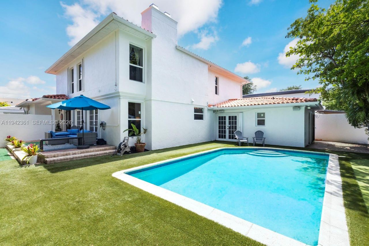 360 SW 28th Rd, Miami, FL 33129 Photo