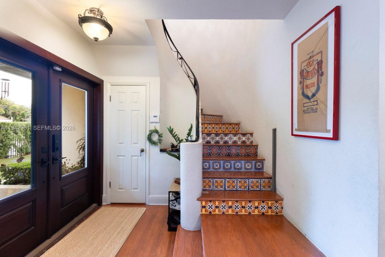 360 SW 28th Rd, Miami, FL 33129 Photo