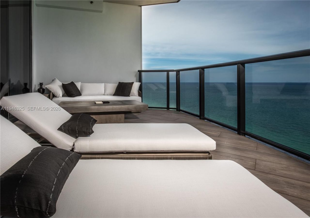 18555 Collins Ave , Unit 2601, Sunny Isles Beach, FL 33160 Photo