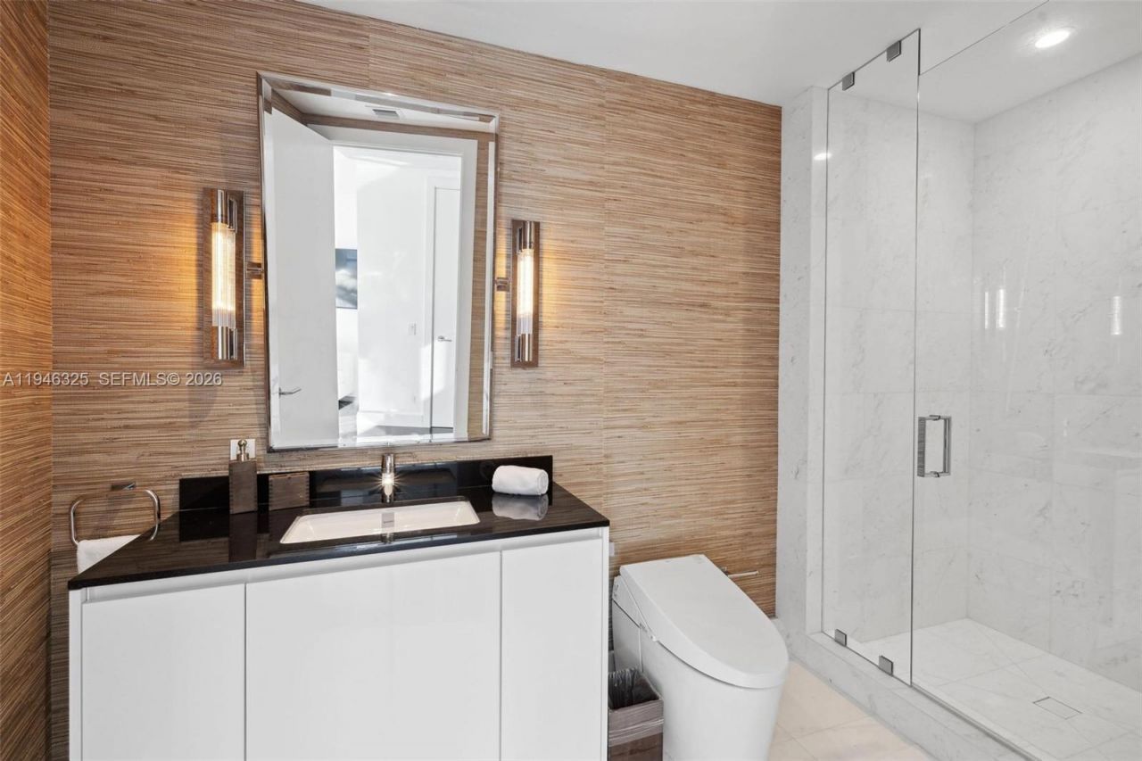 18555 Collins Ave , Unit 2601, Sunny Isles Beach, FL 33160 Photo