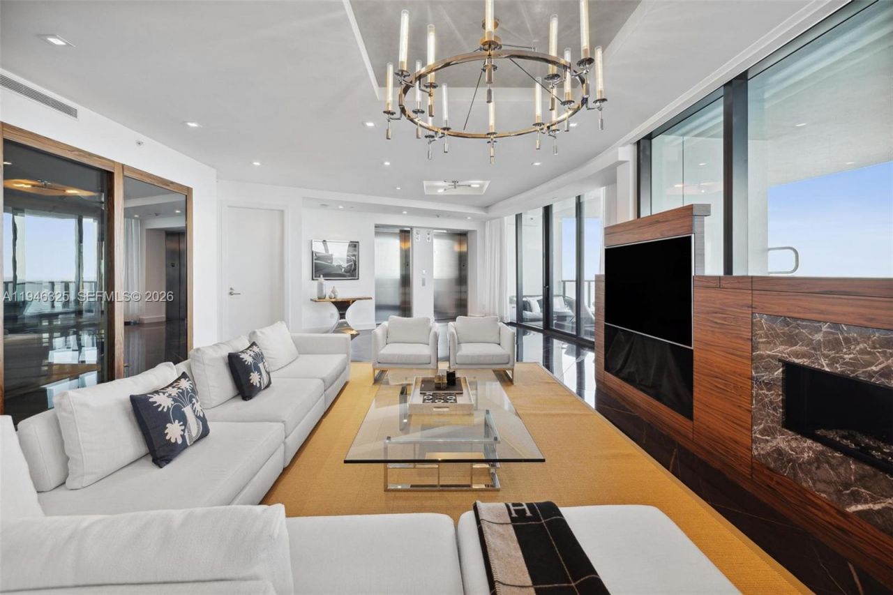 18555 Collins Ave , Unit 2601, Sunny Isles Beach, FL 33160 Photo