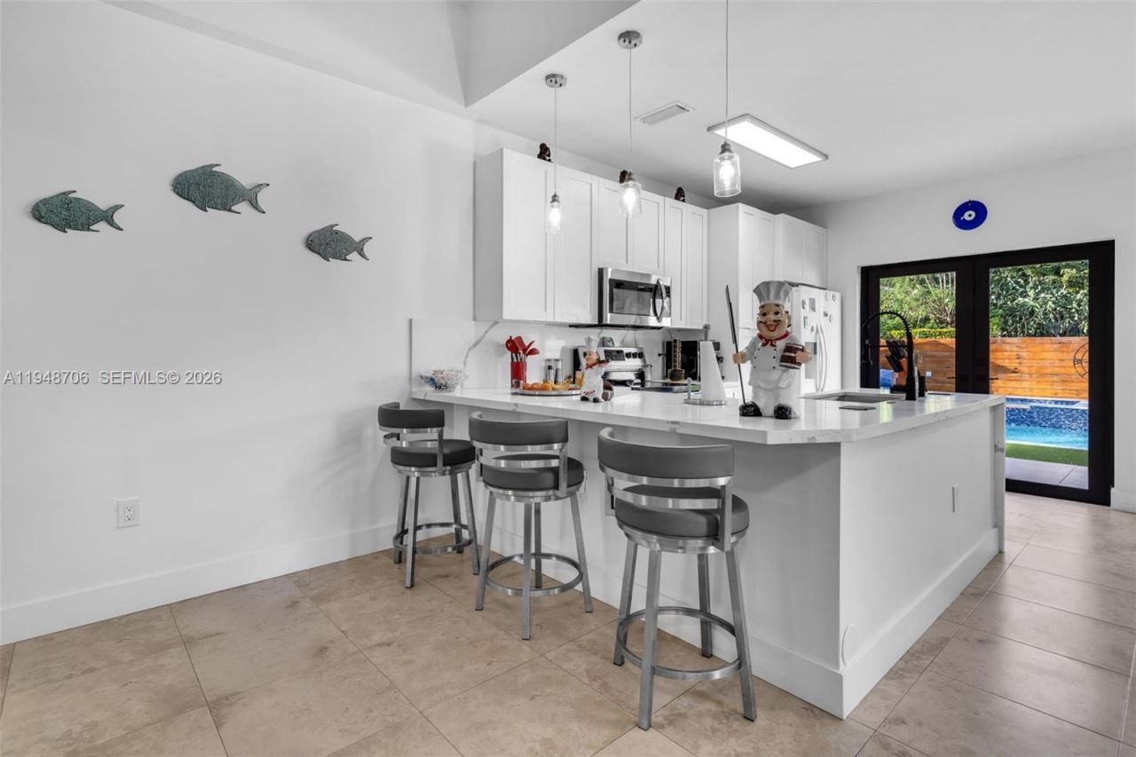 407 NW 9th Ct , Homestead, FL 33030 Photo