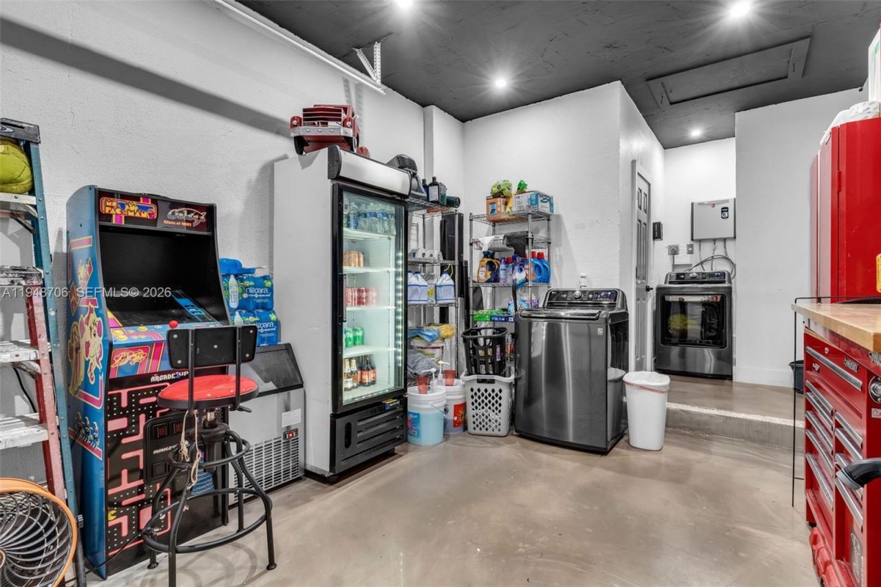 407 NW 9th Ct , Homestead, FL 33030 Photo