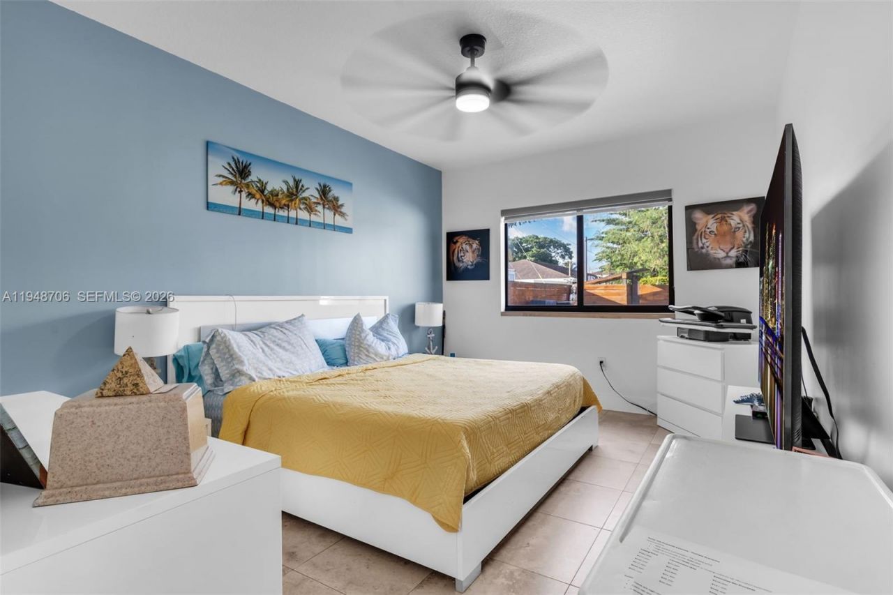 407 NW 9th Ct , Homestead, FL 33030 Photo