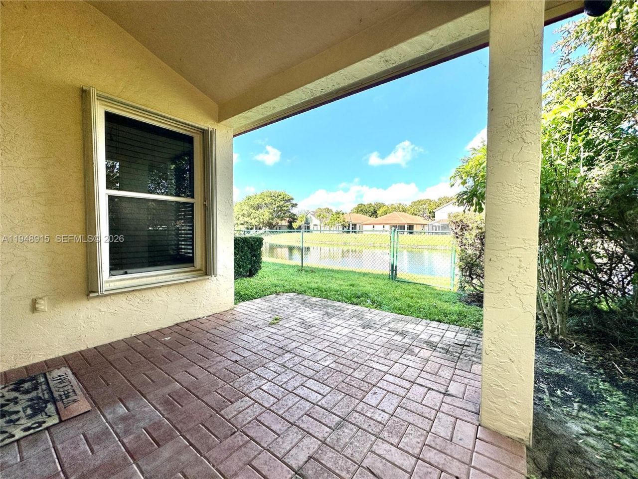 1013 Via Jardin , Riviera Beach, FL 33418 Photo