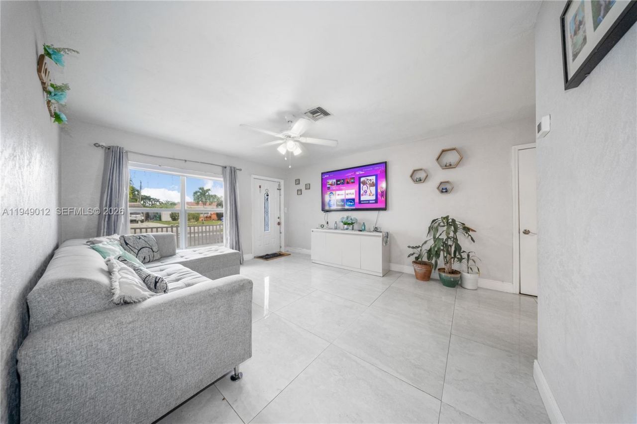 6971 SW 24th St, Miramar, FL 33023 Photo