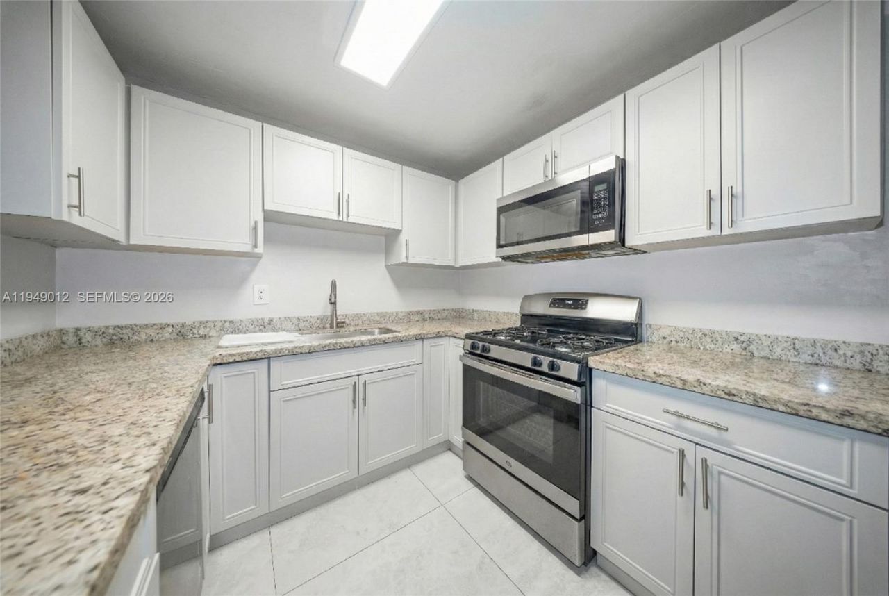 6971 SW 24th St, Miramar, FL 33023 Photo