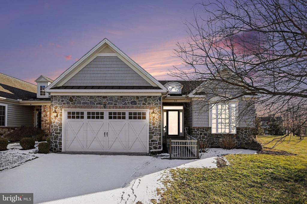 24 St Michaels Way, Hanover, PA 17331 Main Photo