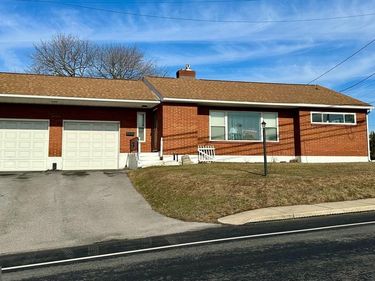 909 E MAIN STREET, ROARING SPRING, PA 16673