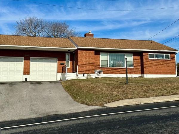 909 E MAIN STREET, ROARING SPRING, PA 16673