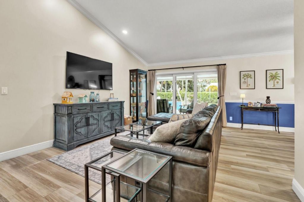 10299 Hunt Club Lane, Palm Beach Gardens, FL 33418 Photo