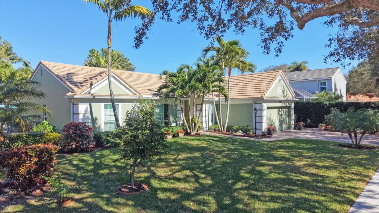 10299 Hunt Club Lane, Palm Beach Gardens, FL 33418 Photo