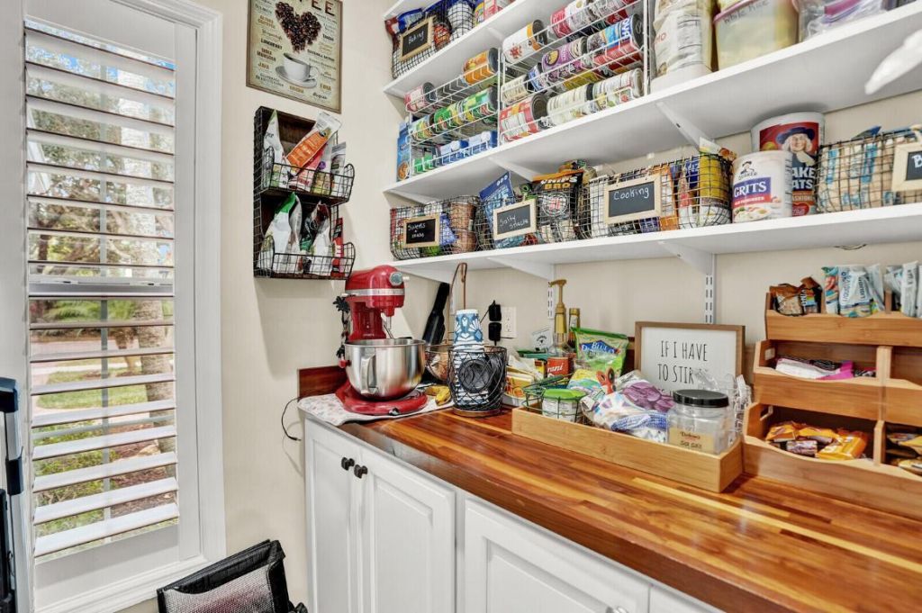 10299 Hunt Club Lane, Palm Beach Gardens, FL 33418 Photo