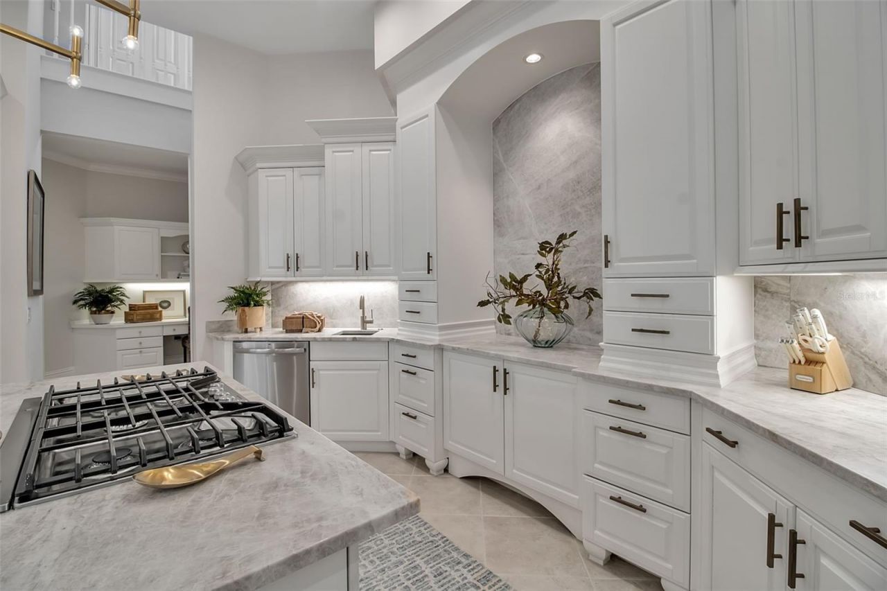 6963 Westchester Circle, Lakewood Ranch, FL 34202 Photo