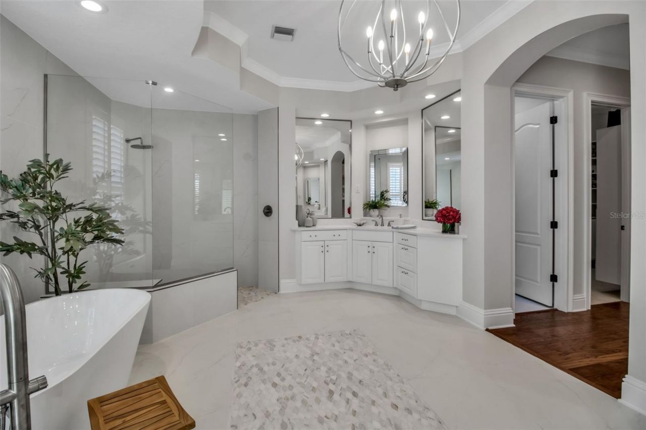 6963 Westchester Circle, Lakewood Ranch, FL 34202 Photo