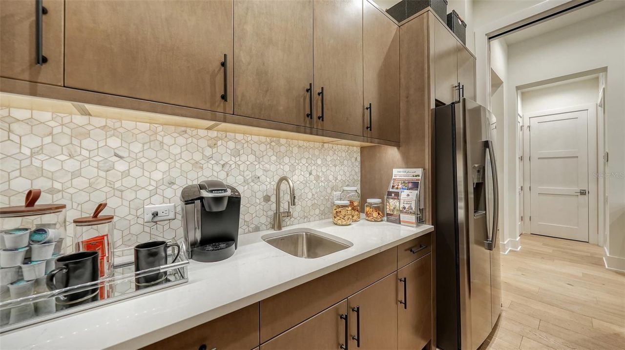 1206 Blue Shell Loop, Sarasota, FL 34240 Photo