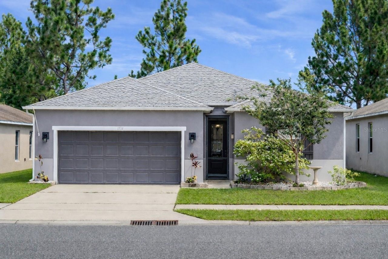 1701 Strathmore Circle, Mount Dora, FL 32757 Main Photo