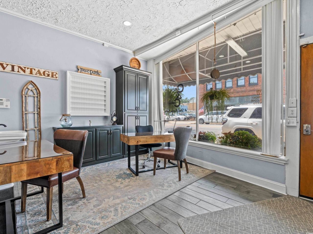 1013 4th Ave. Photo 10