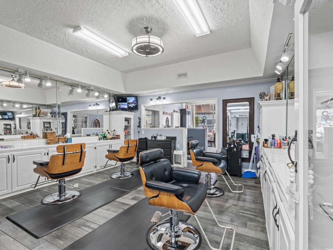 1013 4th Ave. Photo 16