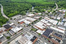 1013 4th Ave. photo 4